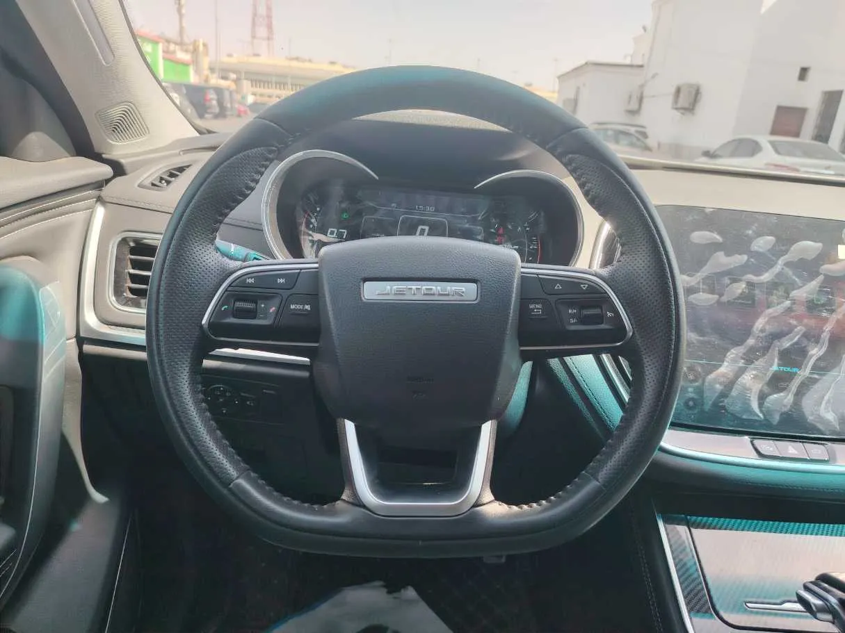 Car image 21