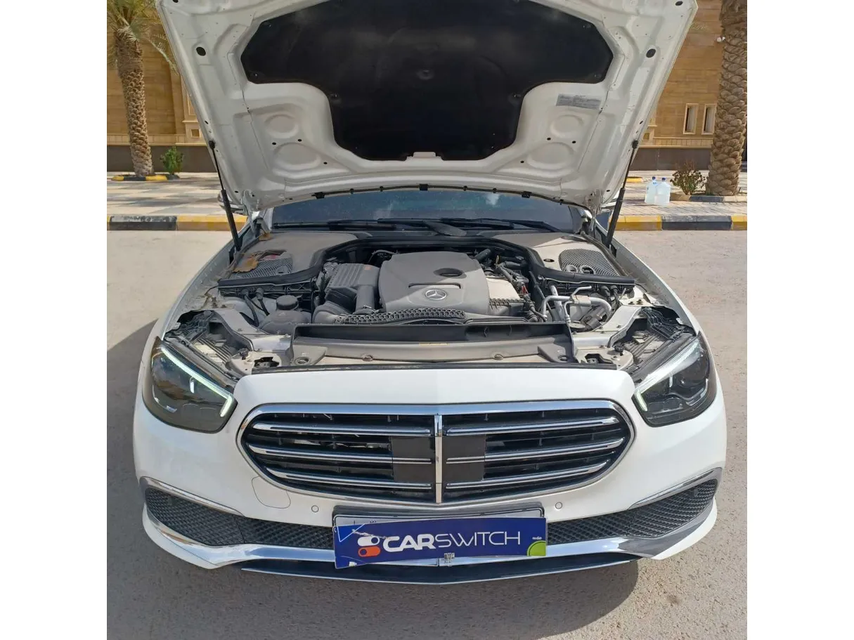Car image 35