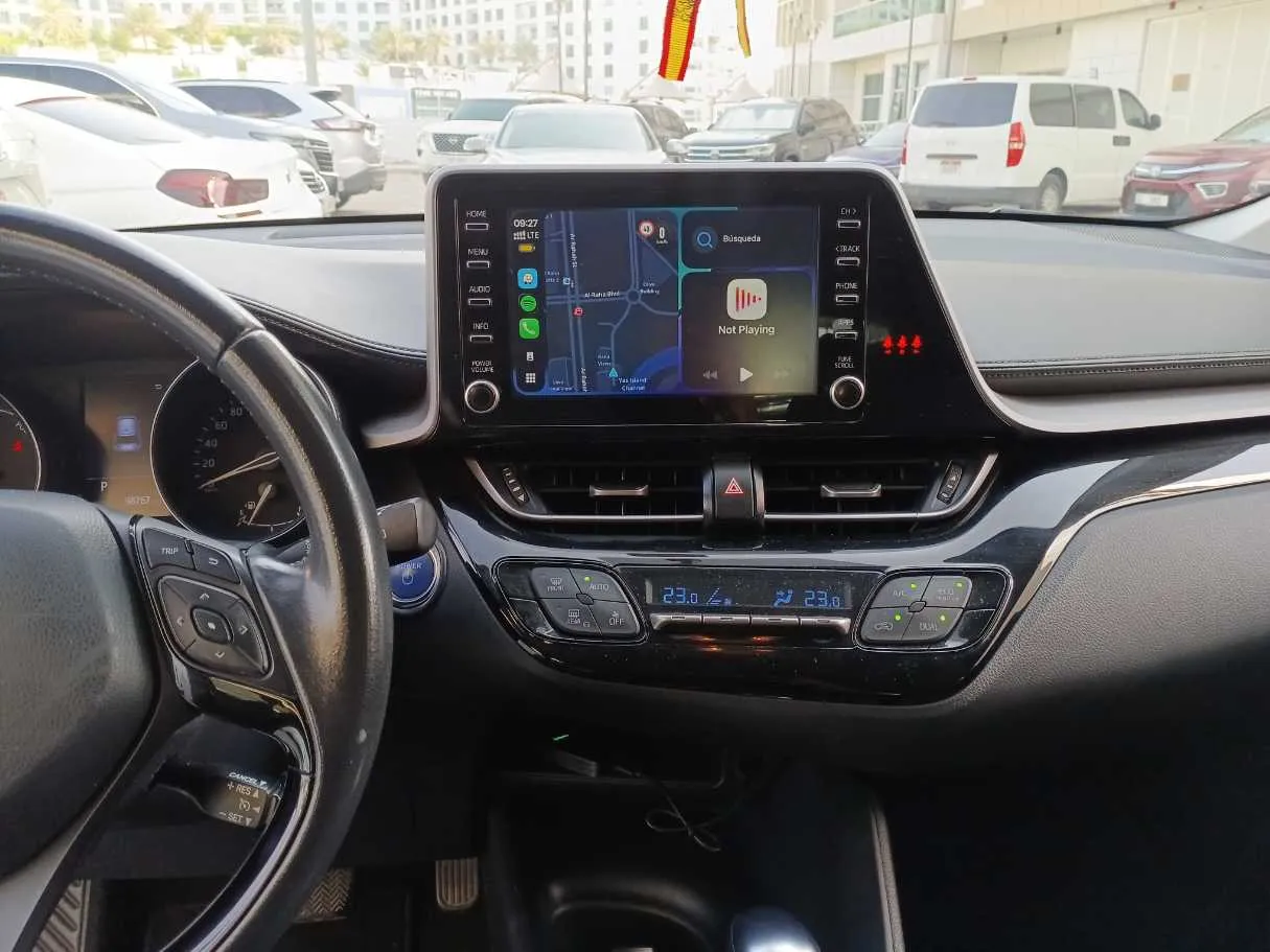 Car image 16