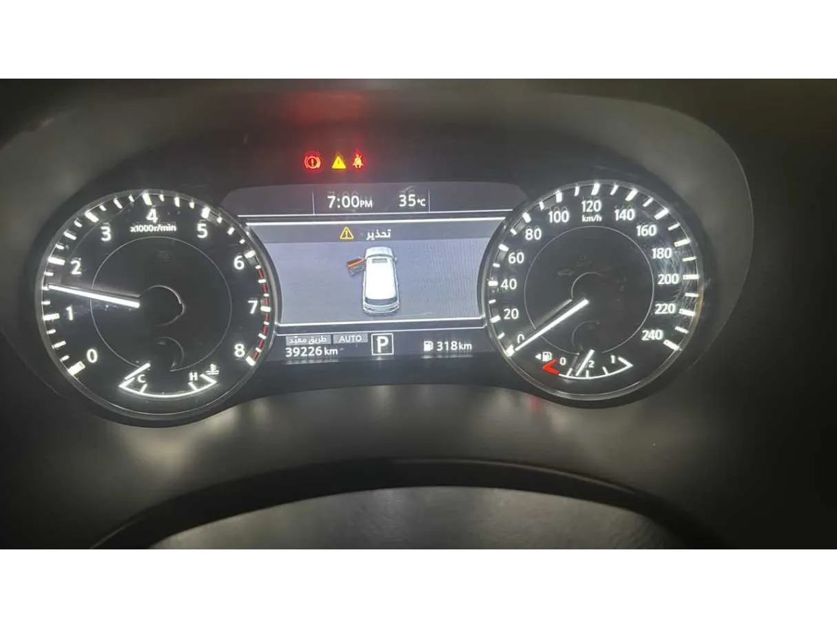 Car image 27