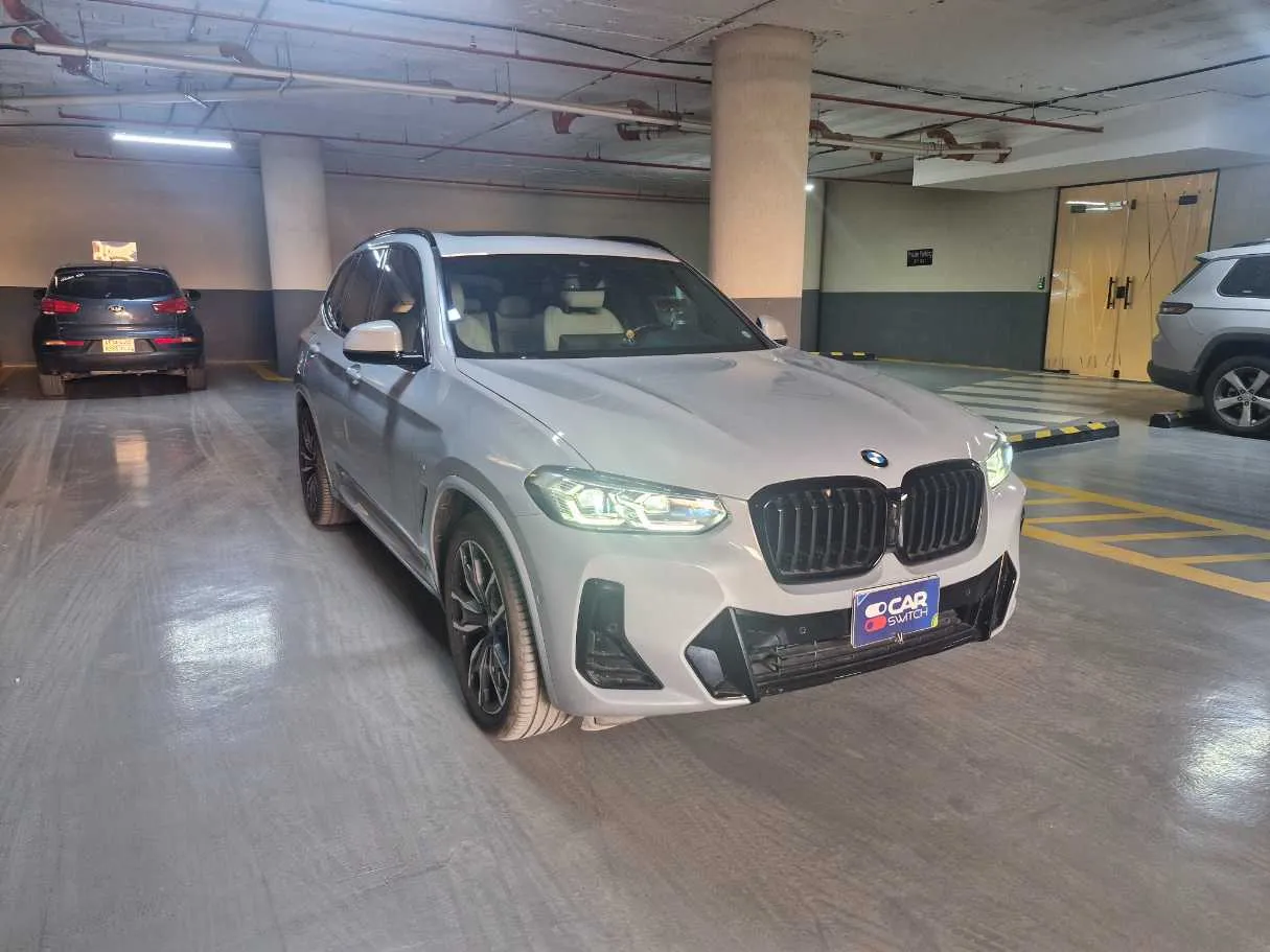 Car image 3
