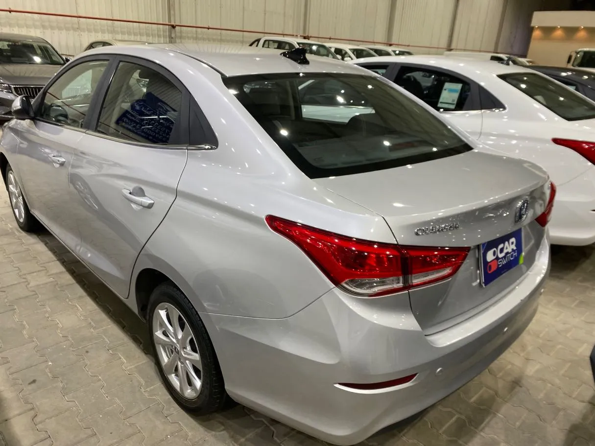 Car image 6