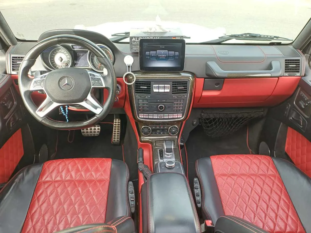 Car image 15