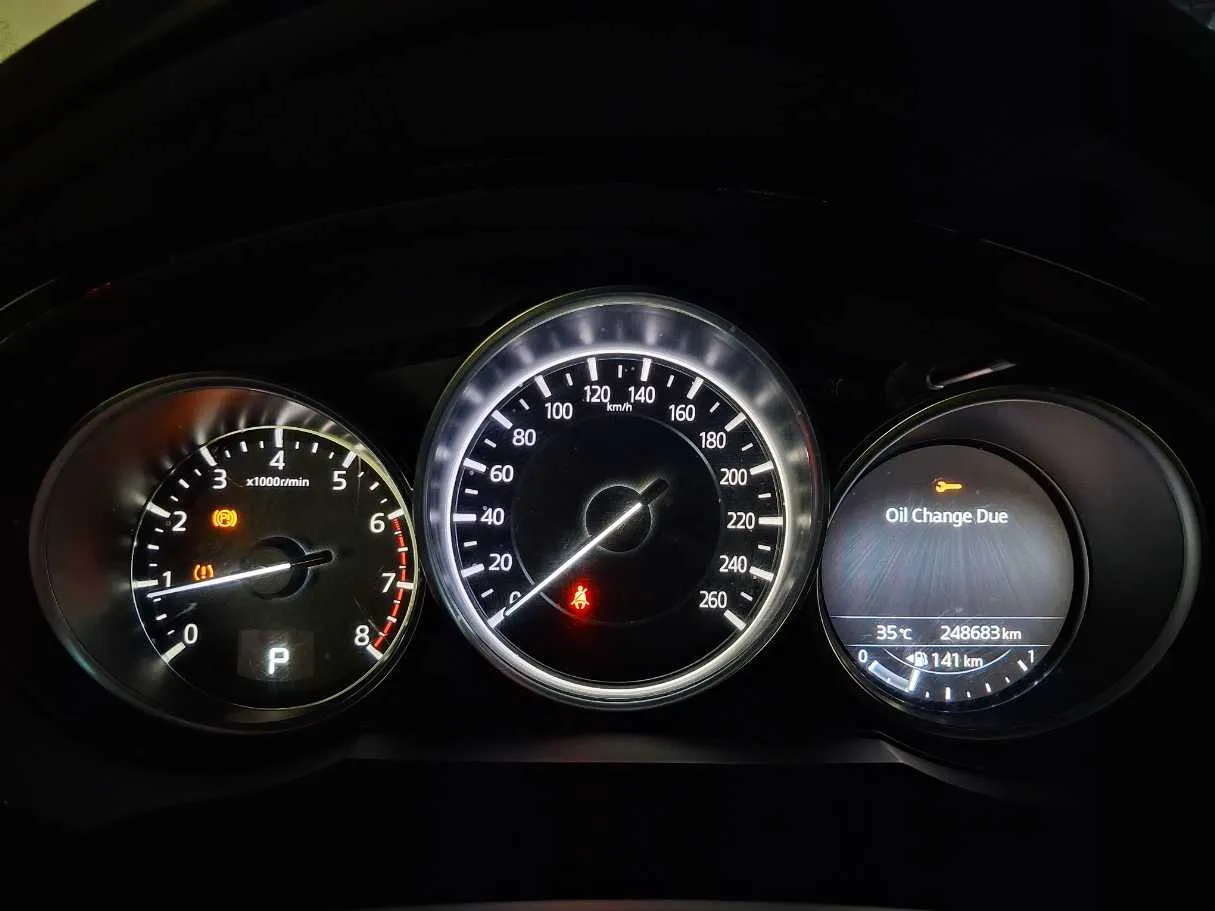 Car image 20