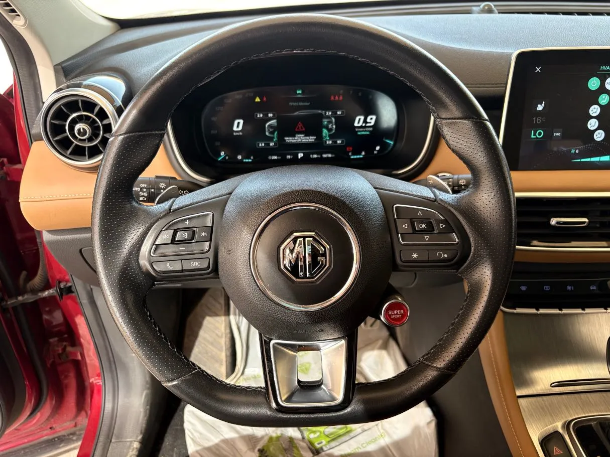 Car image 21