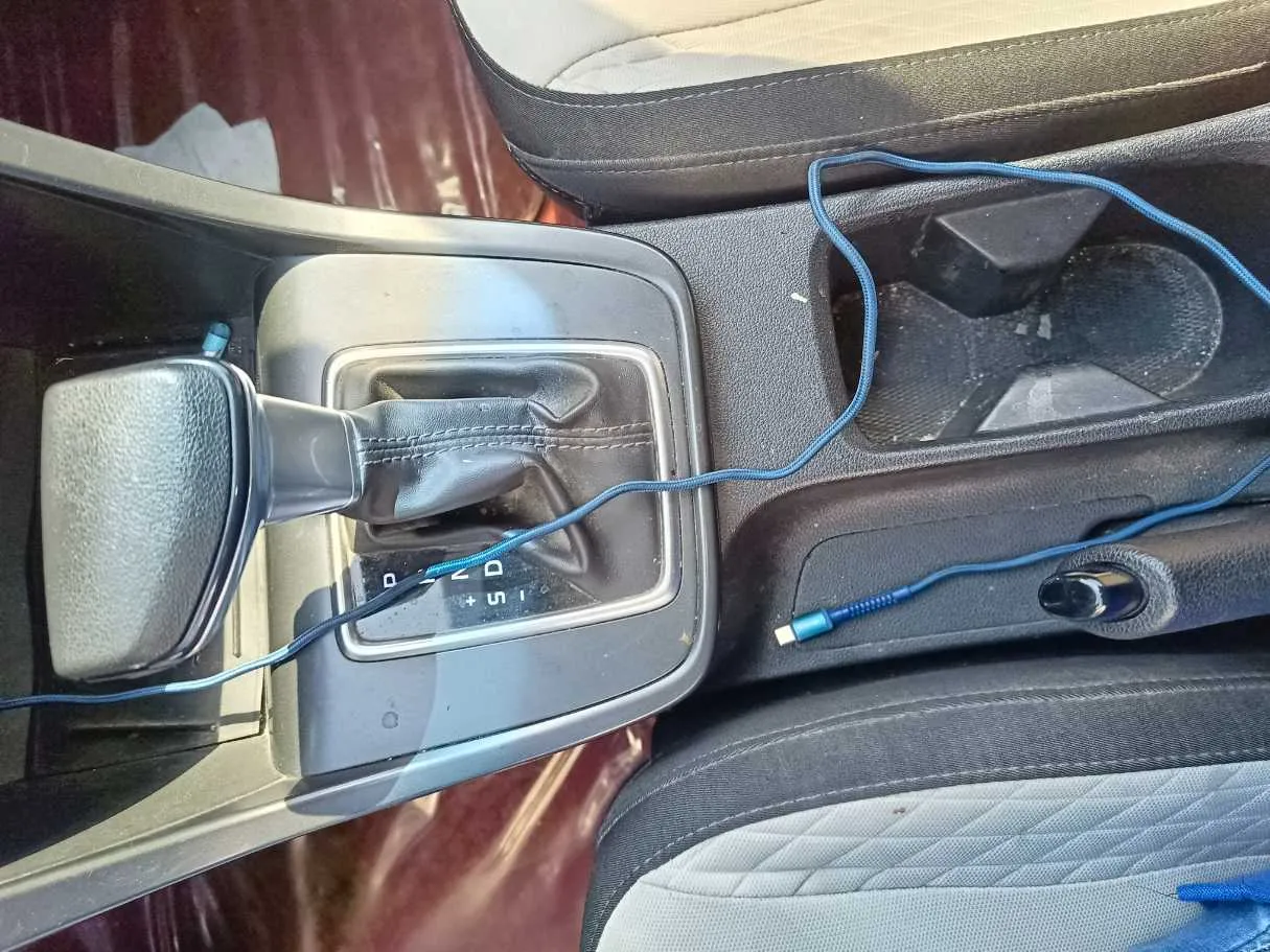 Car image 20