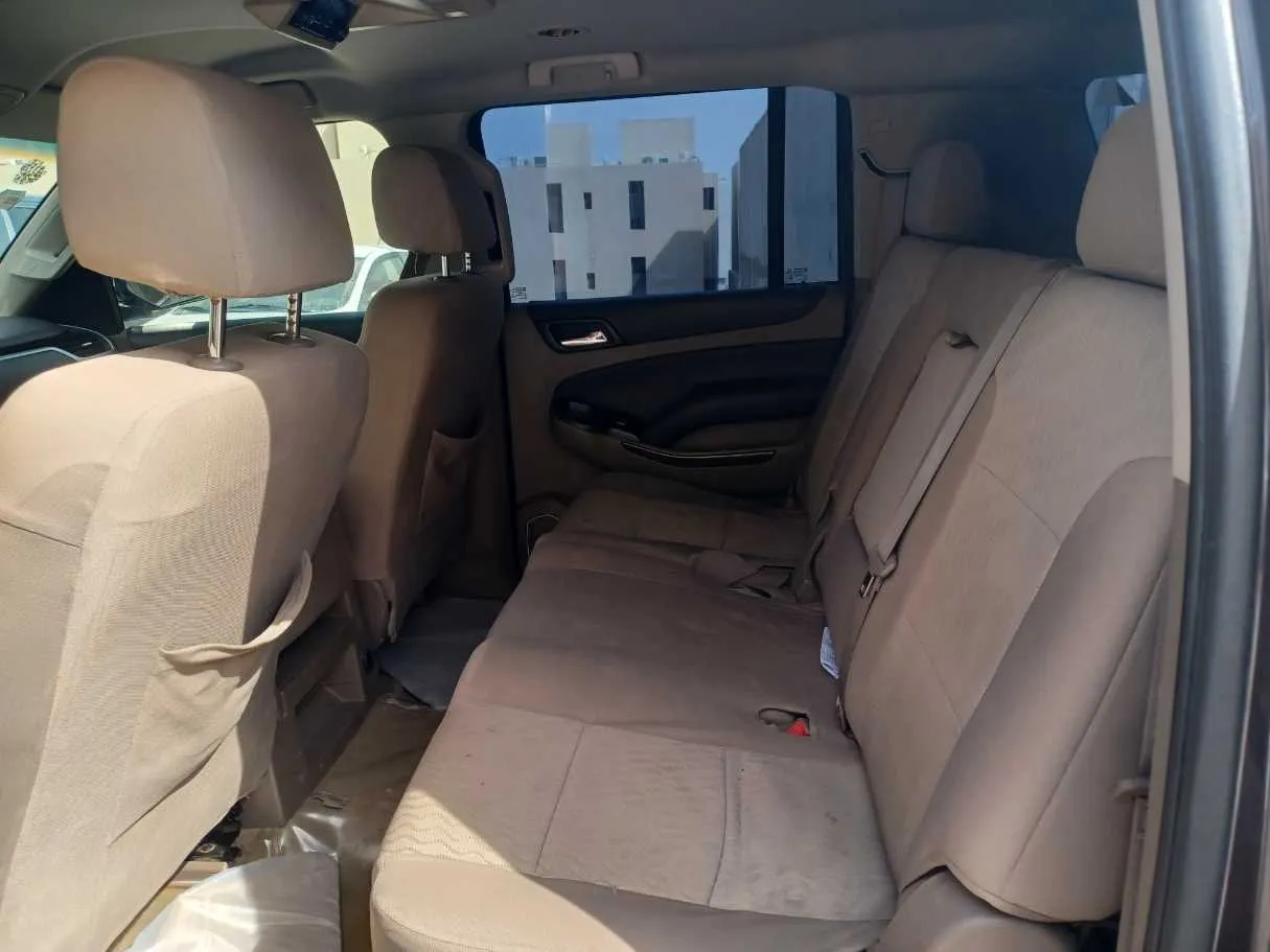 Car image 15