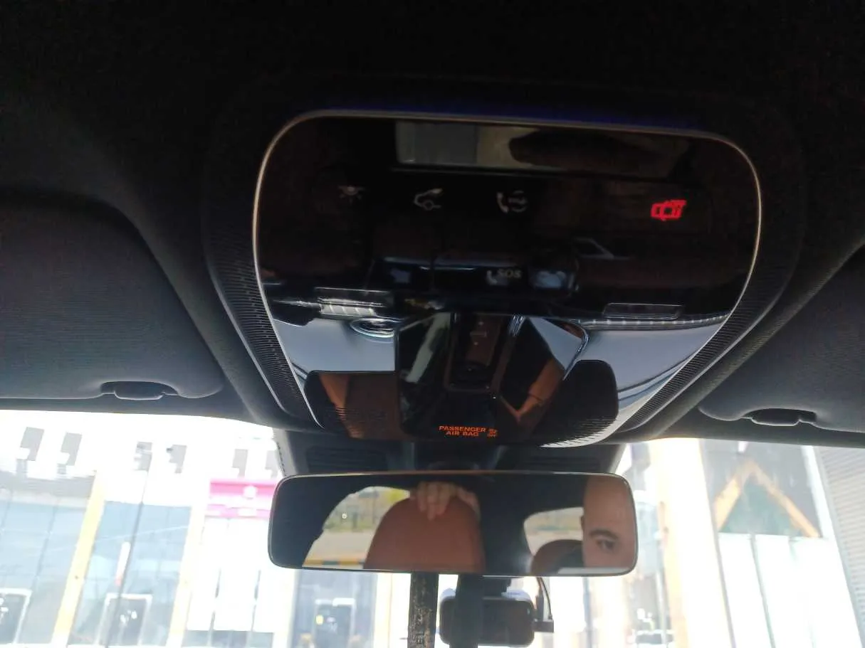 Car image 22
