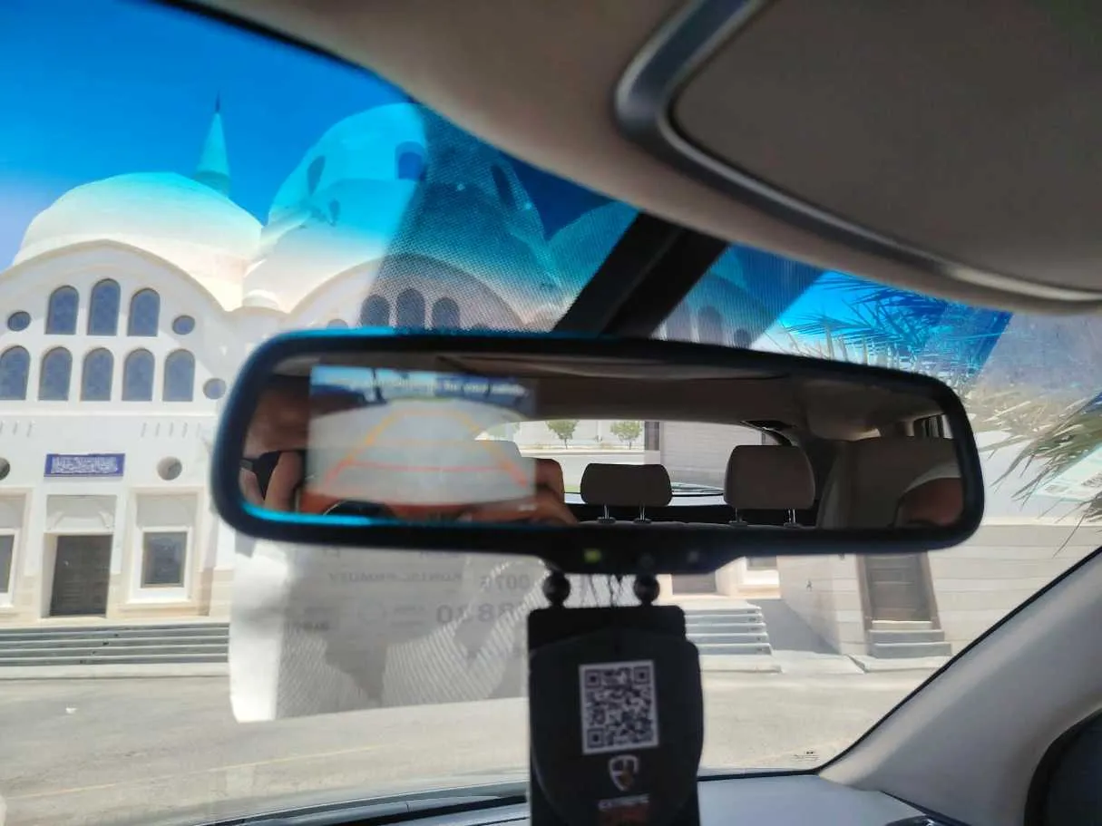 Car image 39