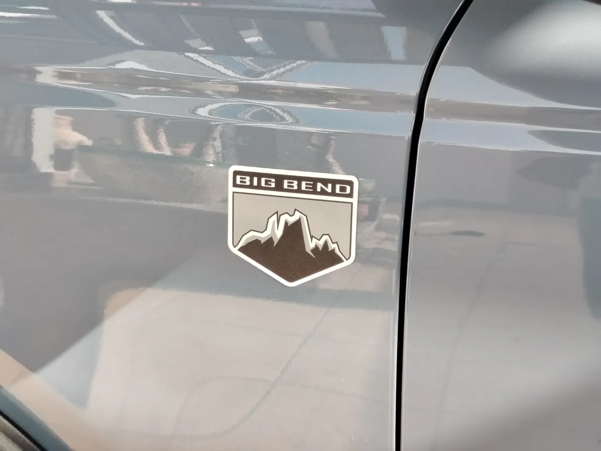 Car image 37