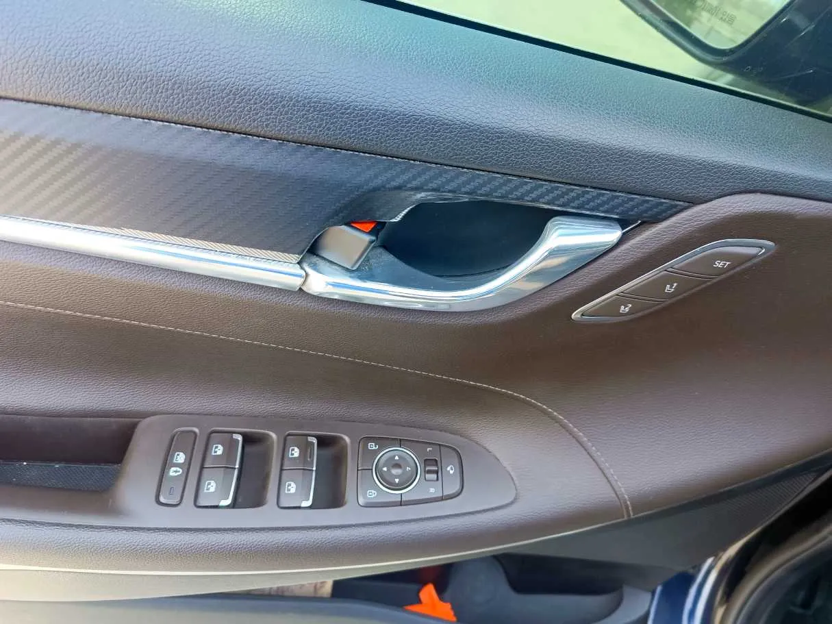 Car image 31