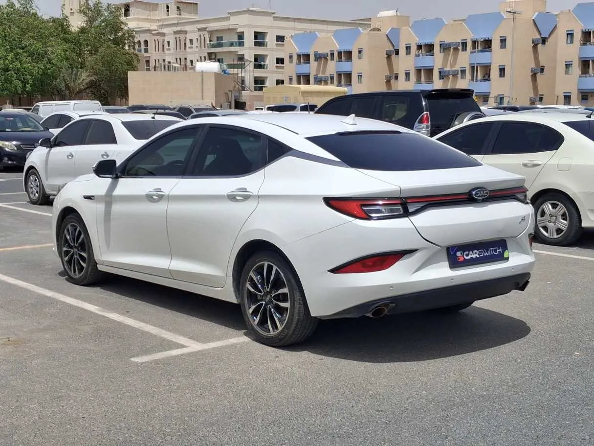 Car image 7