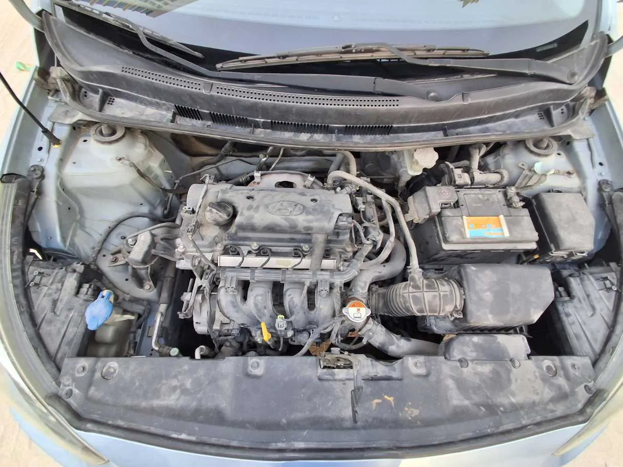 Car image 20