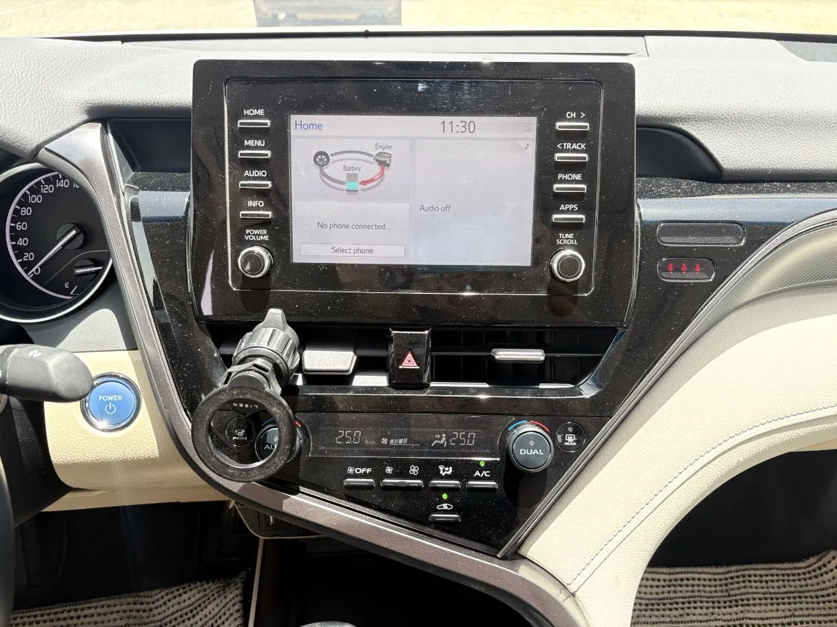 Car image 21