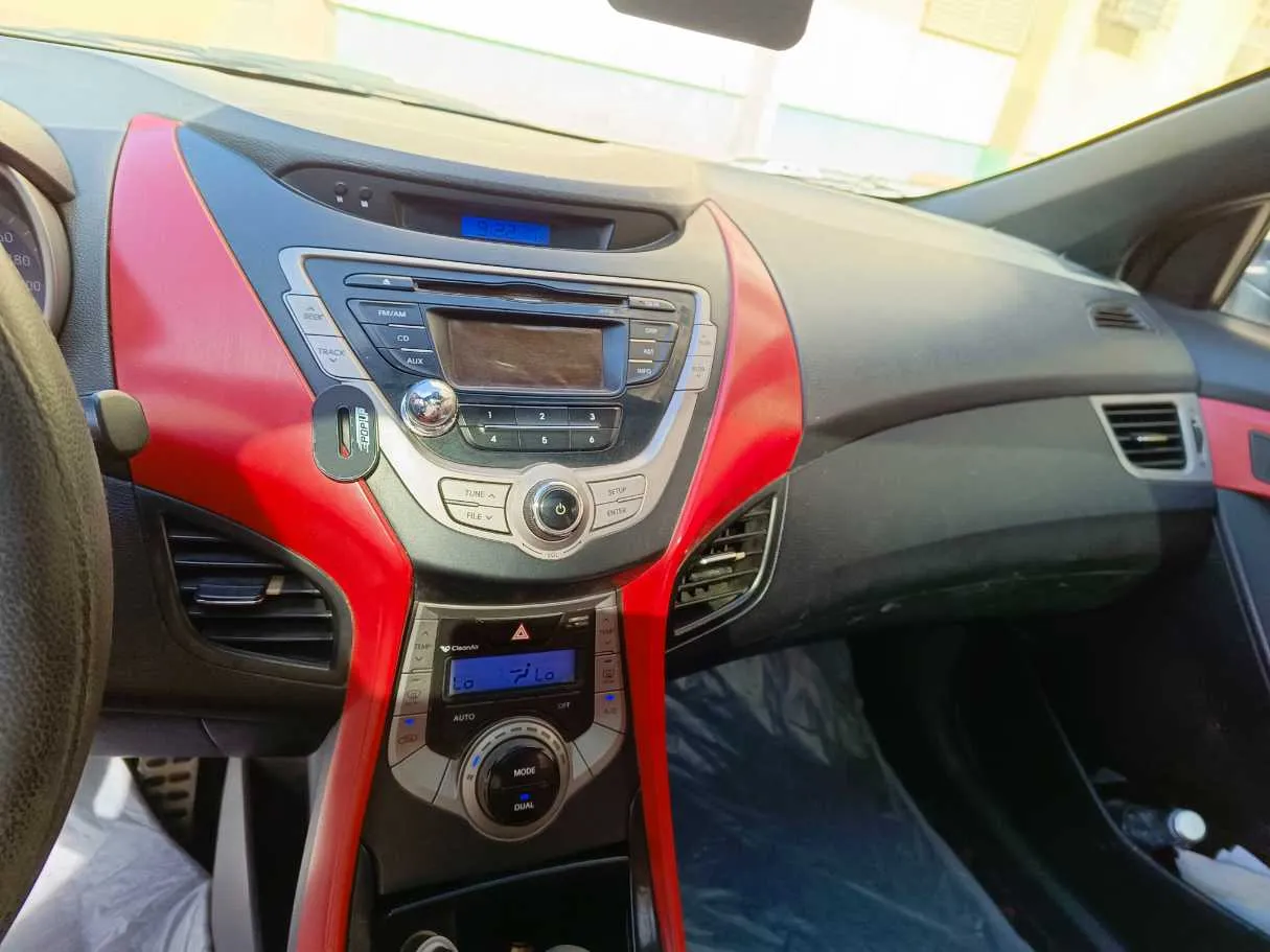 Car image 21