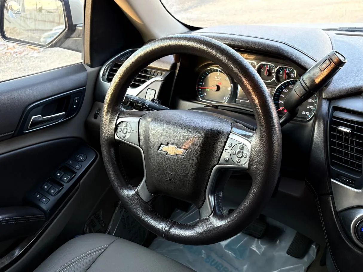 Car image 23