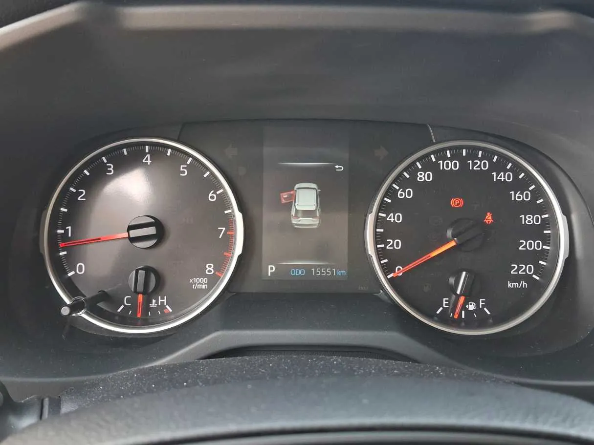 Car image 17
