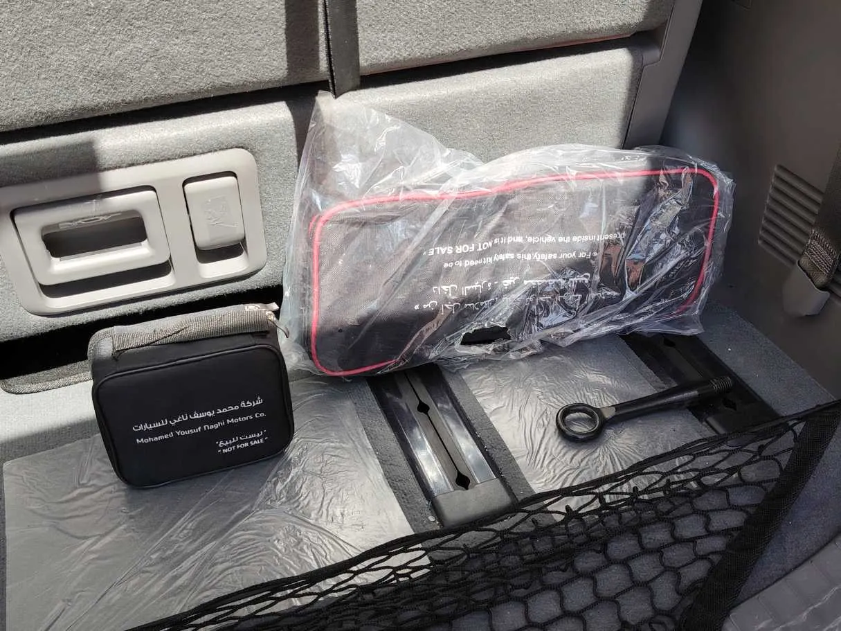 Car image 38