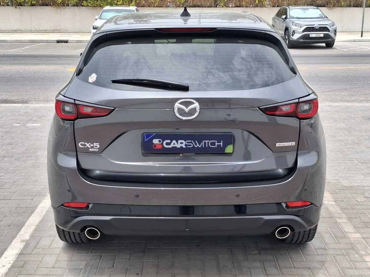 Car image 6
