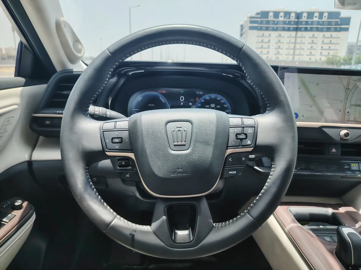 Car image 20