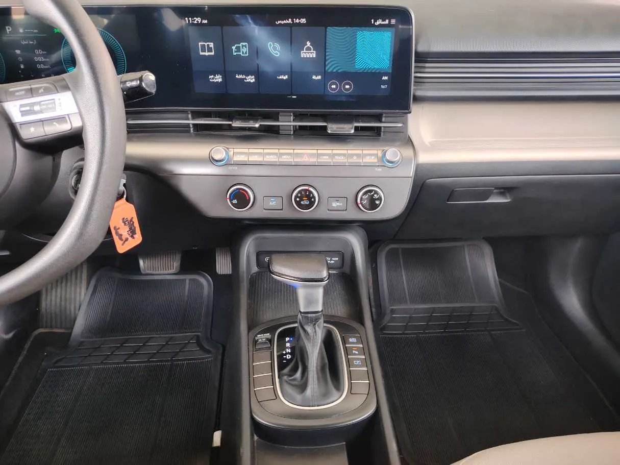 Car image 21