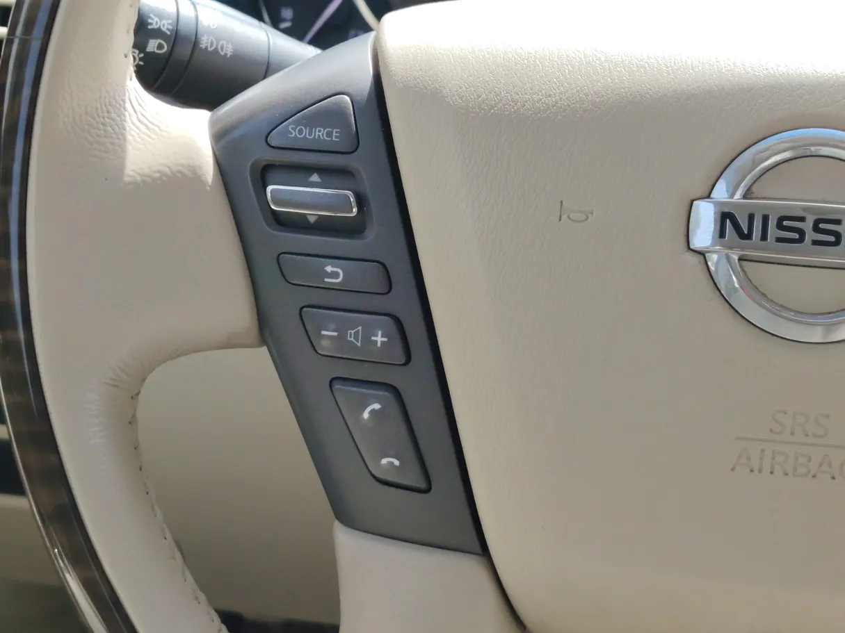 Car image 35