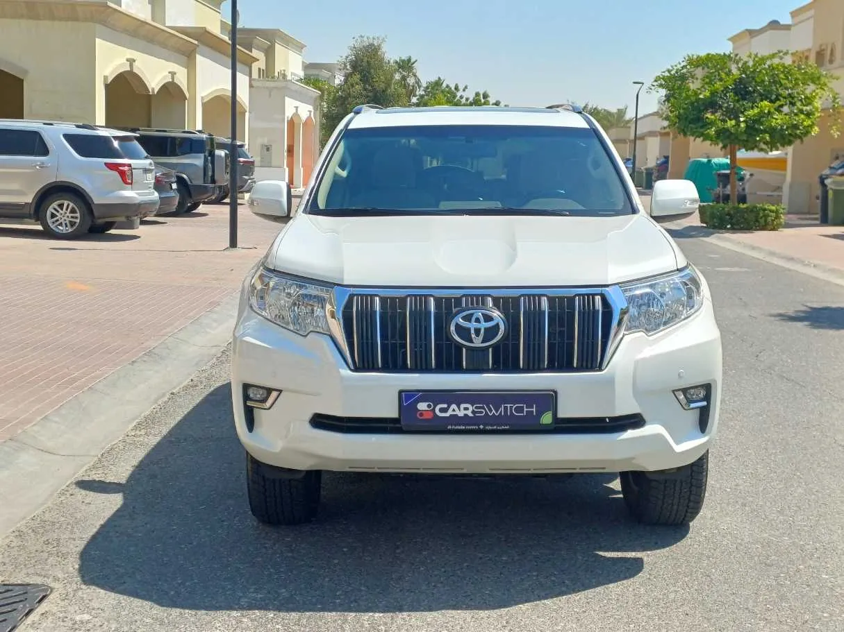 Car image 2
