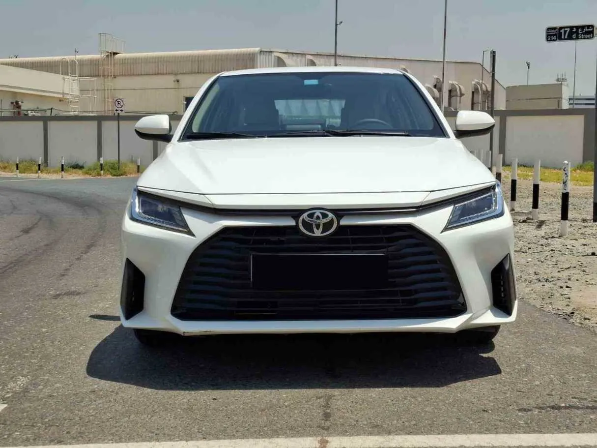 Car image 2