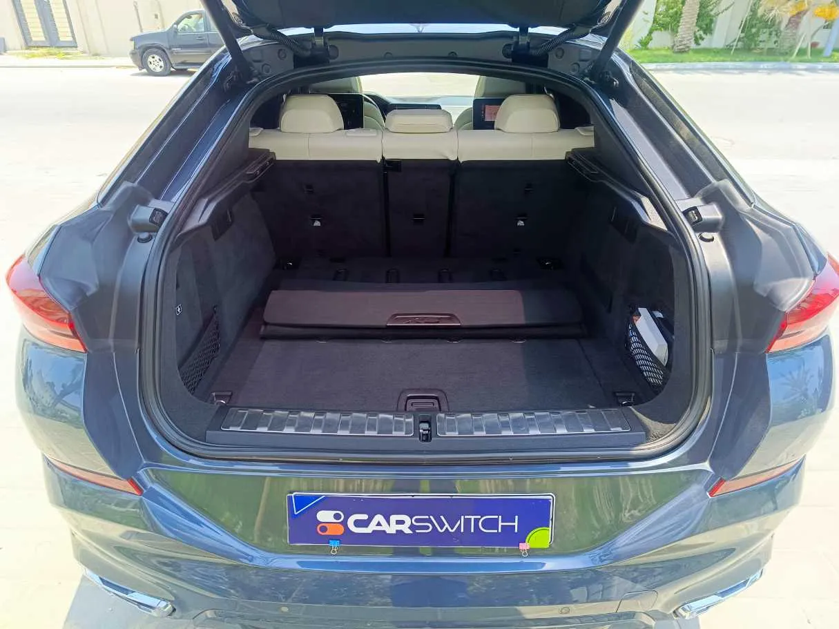 Car image 36