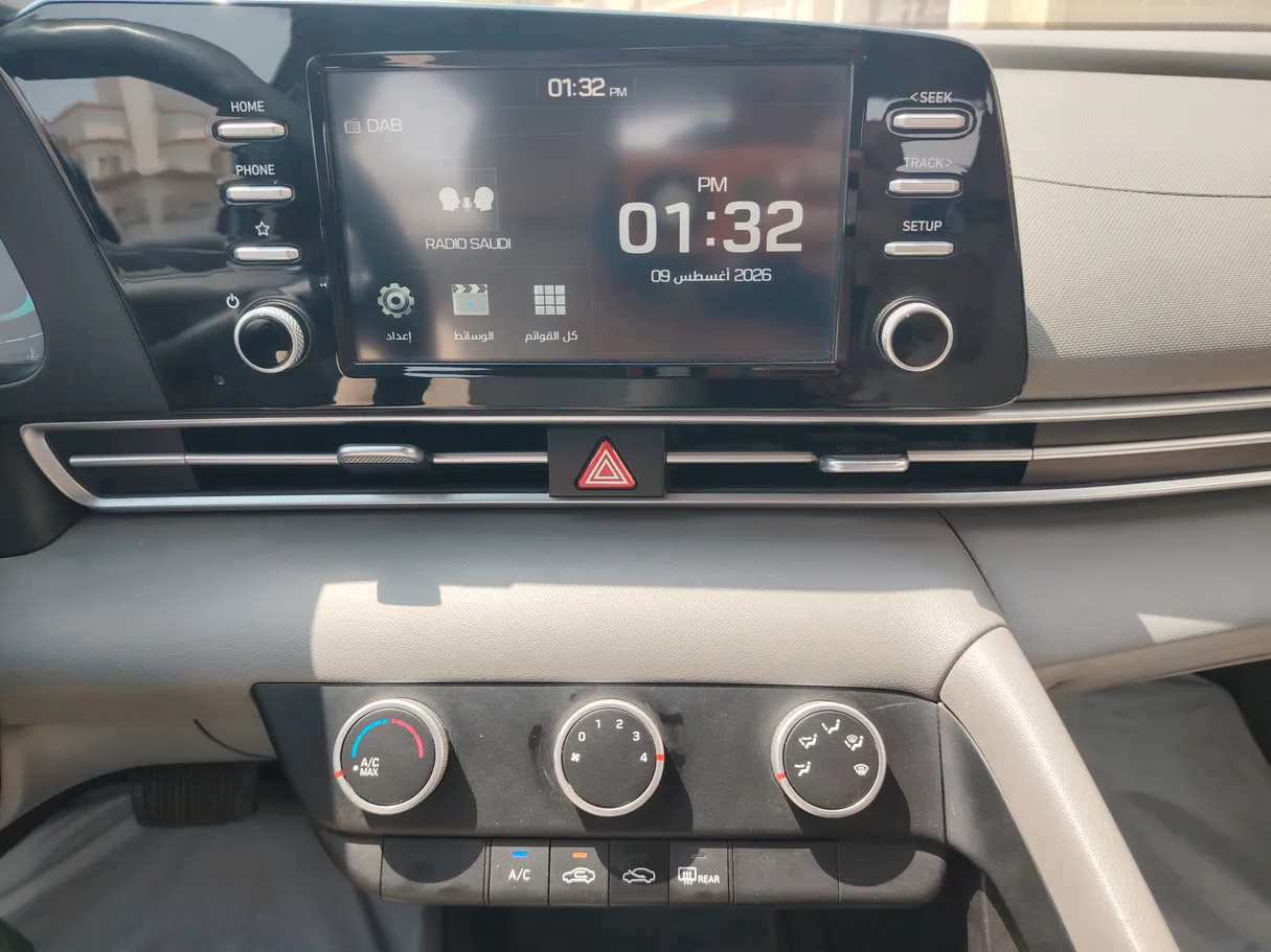 Car image 20