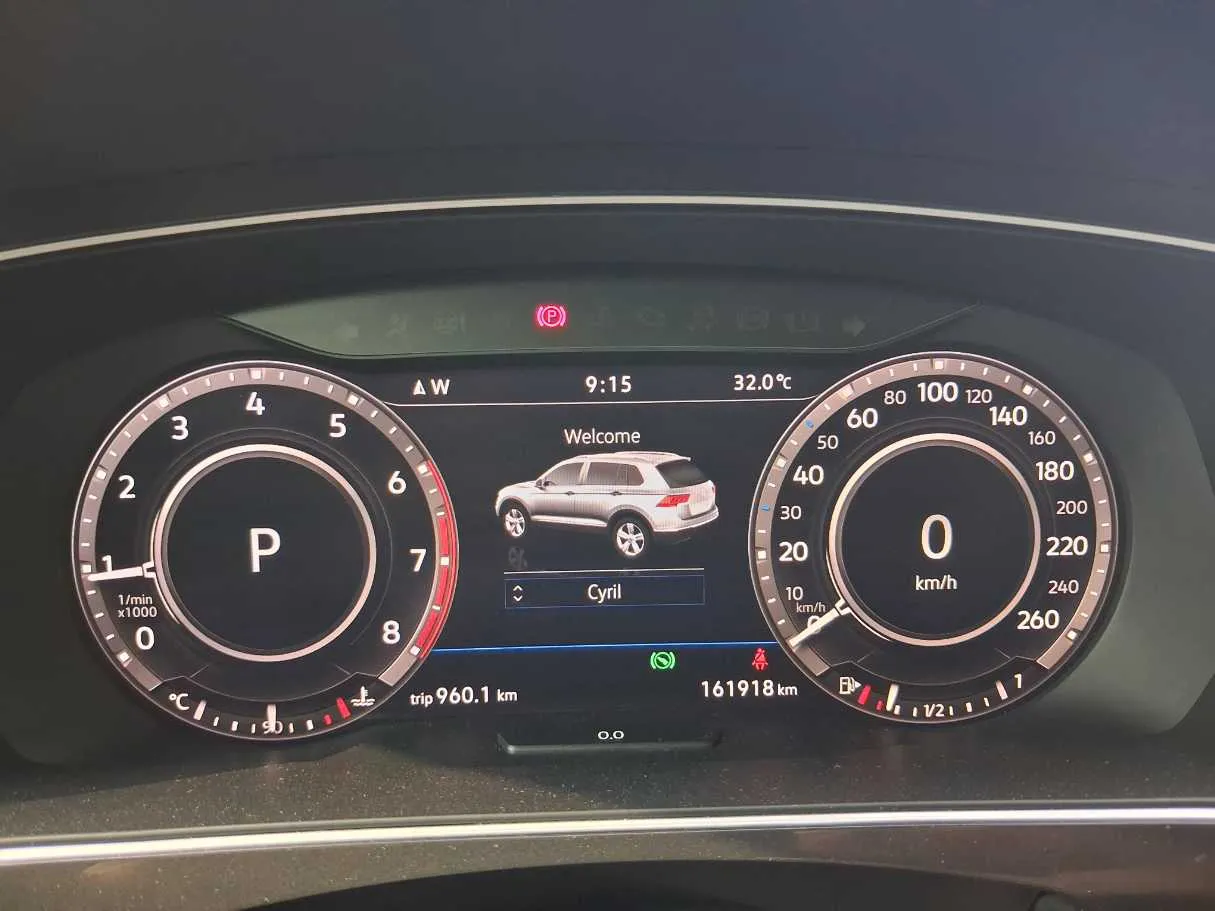 Car image 20