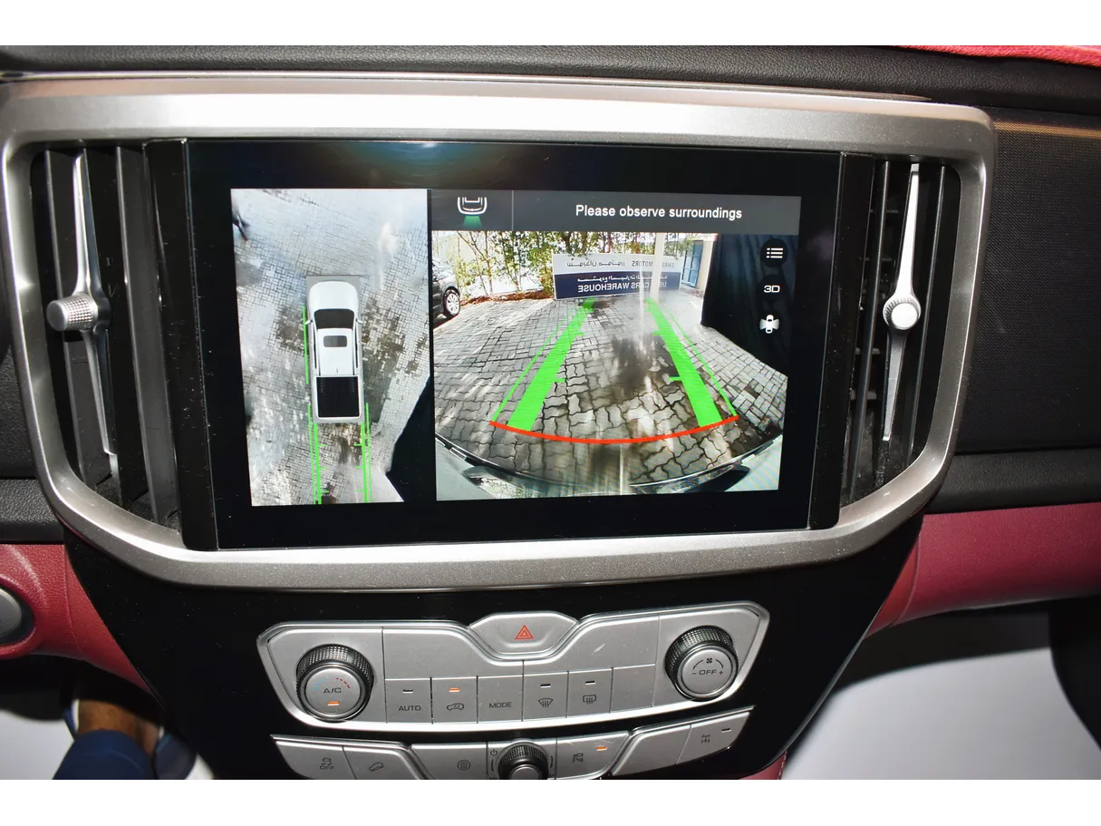 Car image 14