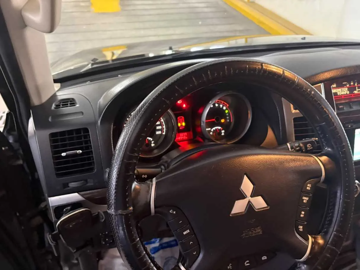Car image 38