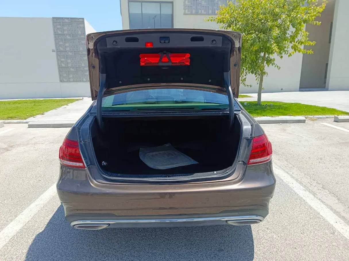 Car image 28