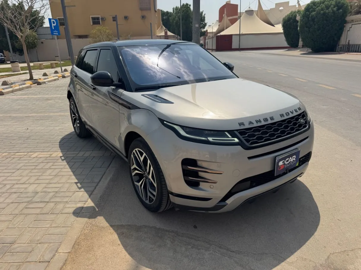 Car image 3