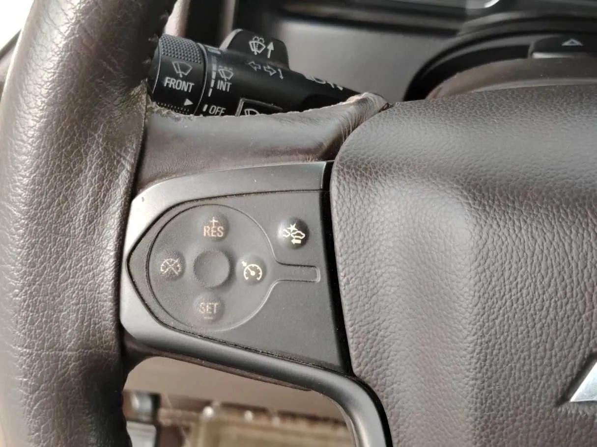 Car image 26
