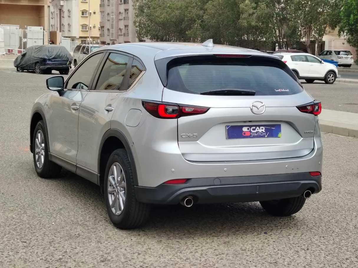 Car image 7