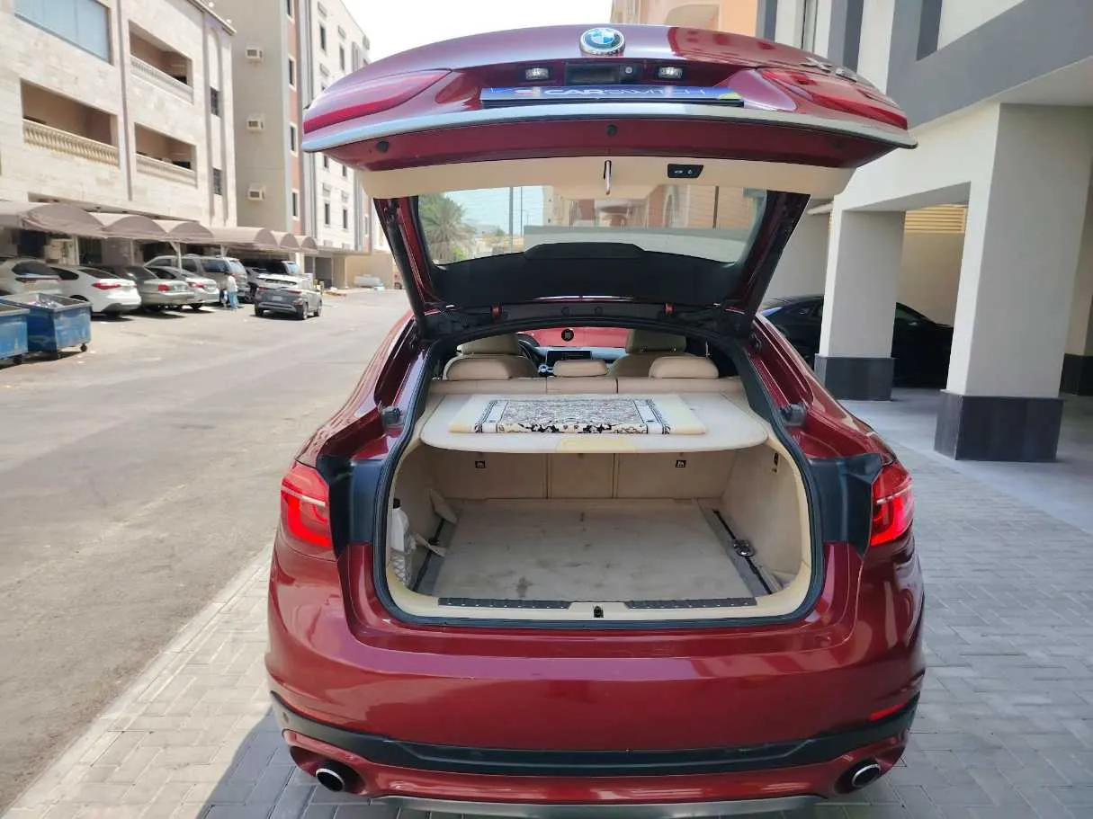 Car image 33