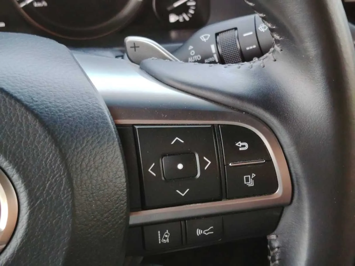Car image 29