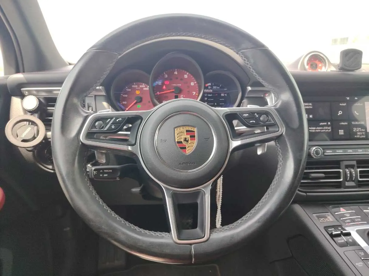 Car image 22