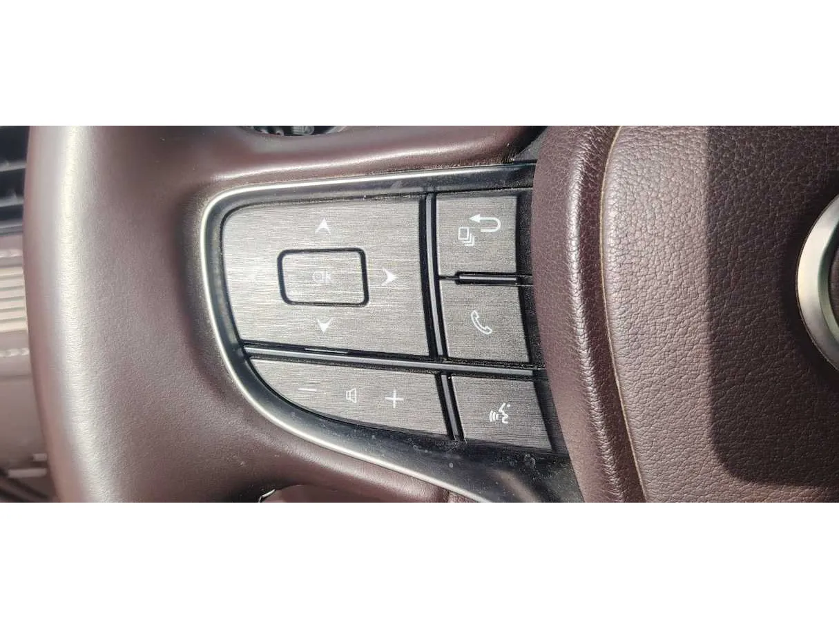 Car image 42