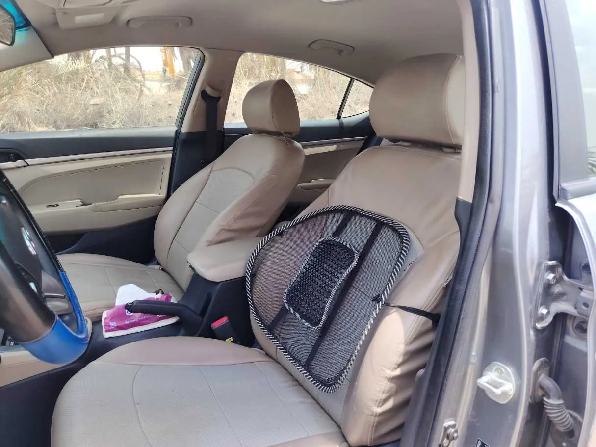 Car image 13