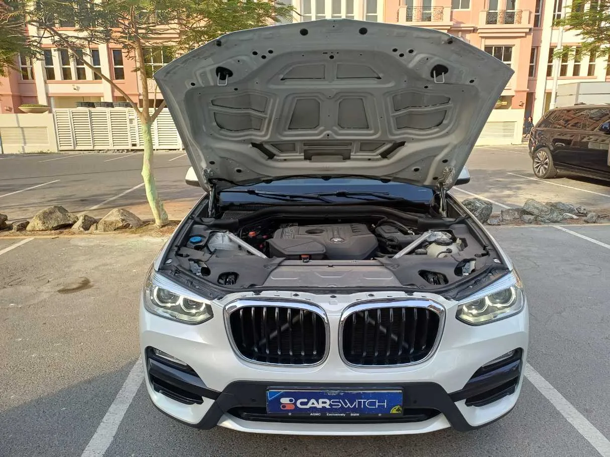 Car image 25