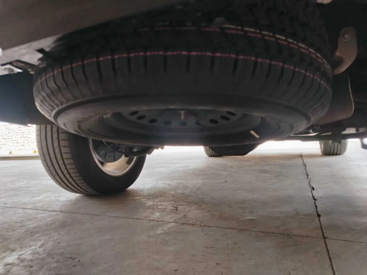 Car image 39