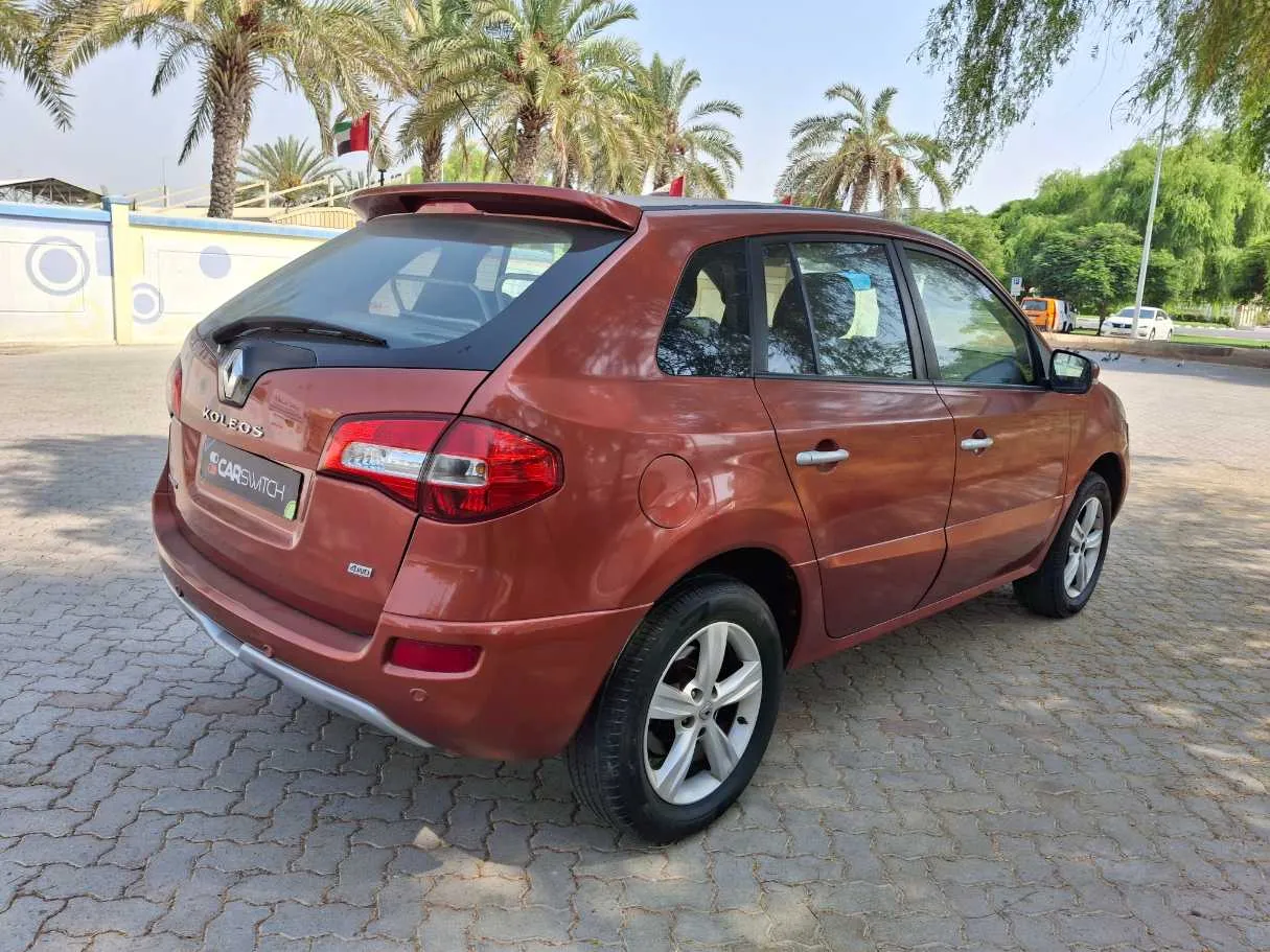 Car image 5
