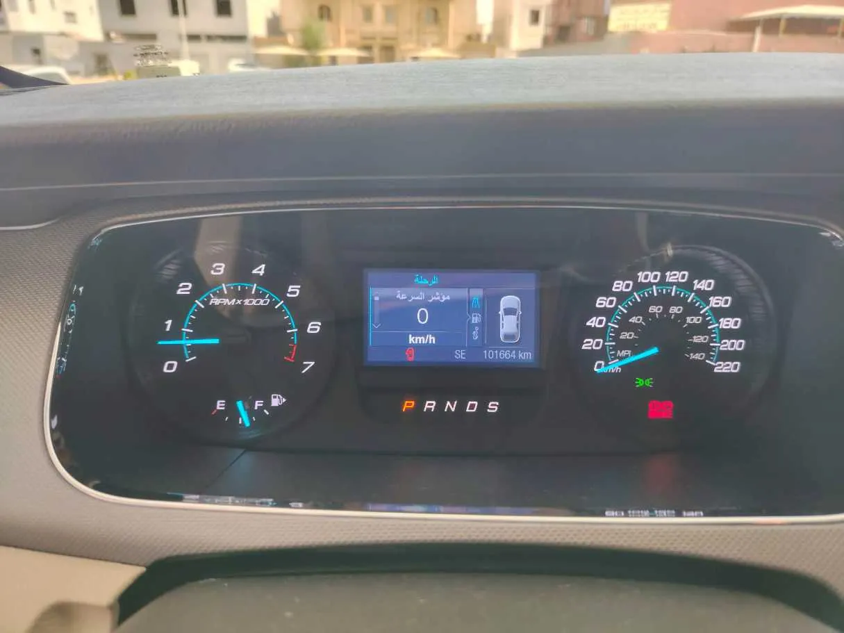 Car image 25