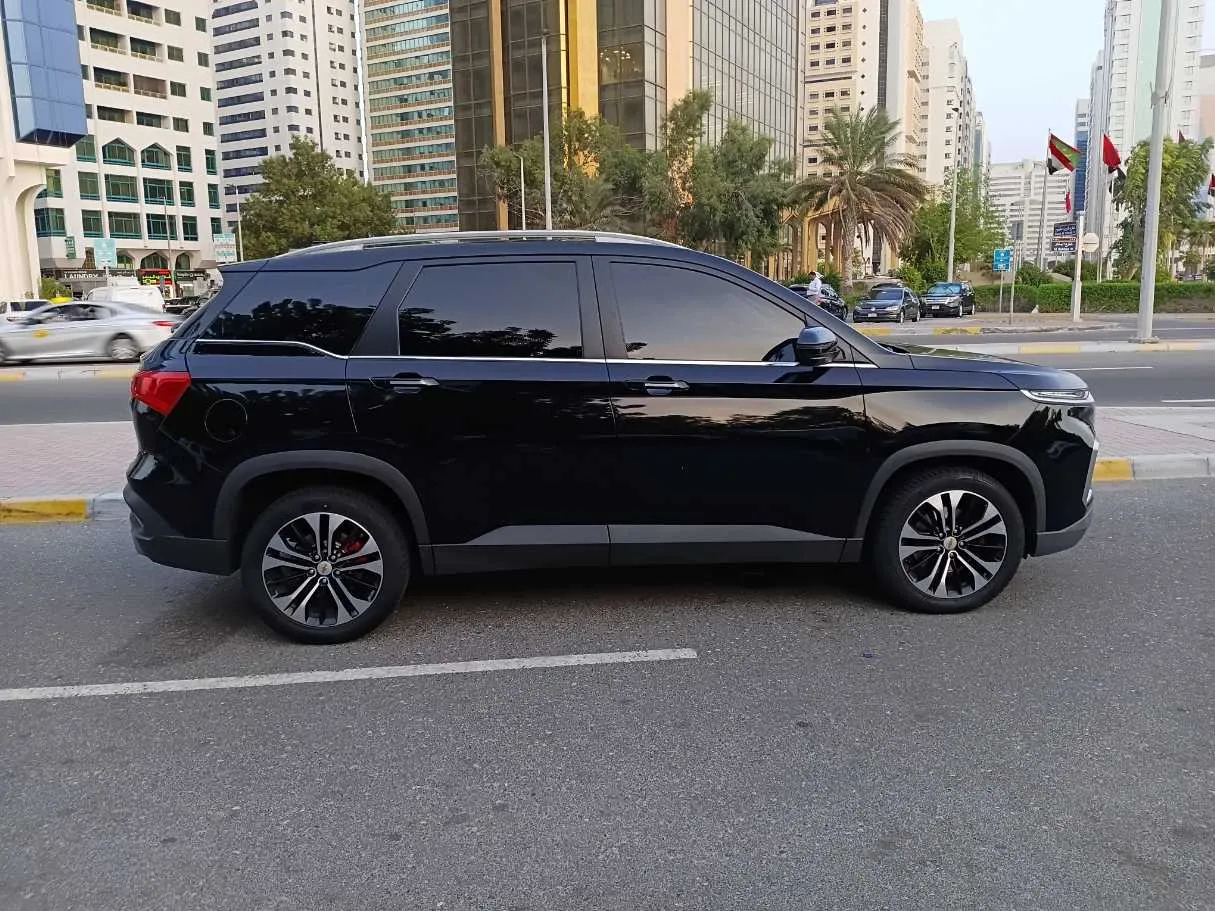 Car image 8
