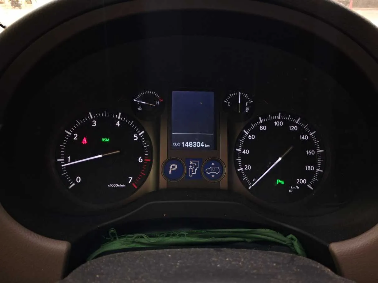 Car image 18