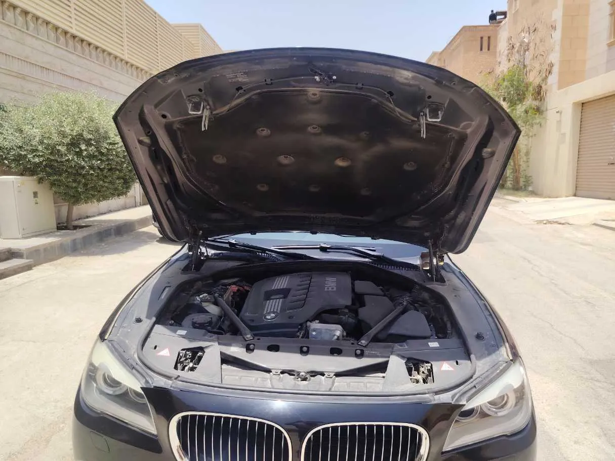 Car image 37