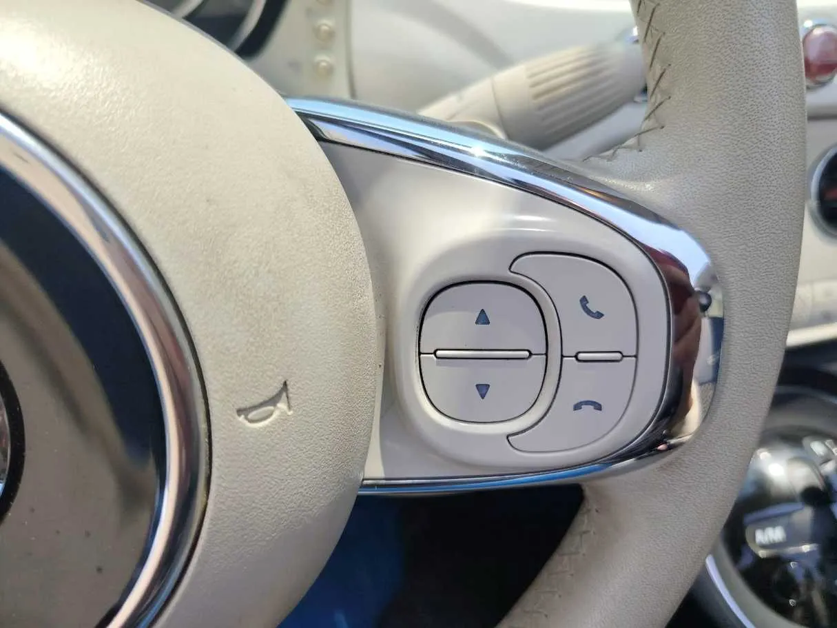 Car image 29
